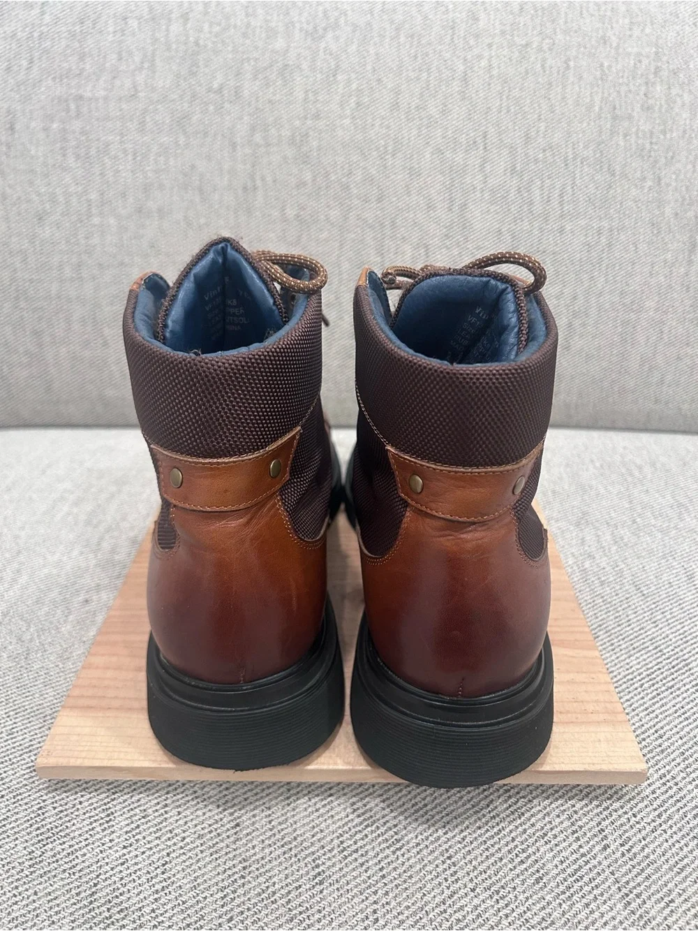 Vintage Foundry Co. Thundra Boots Sz 9 Brown Leather